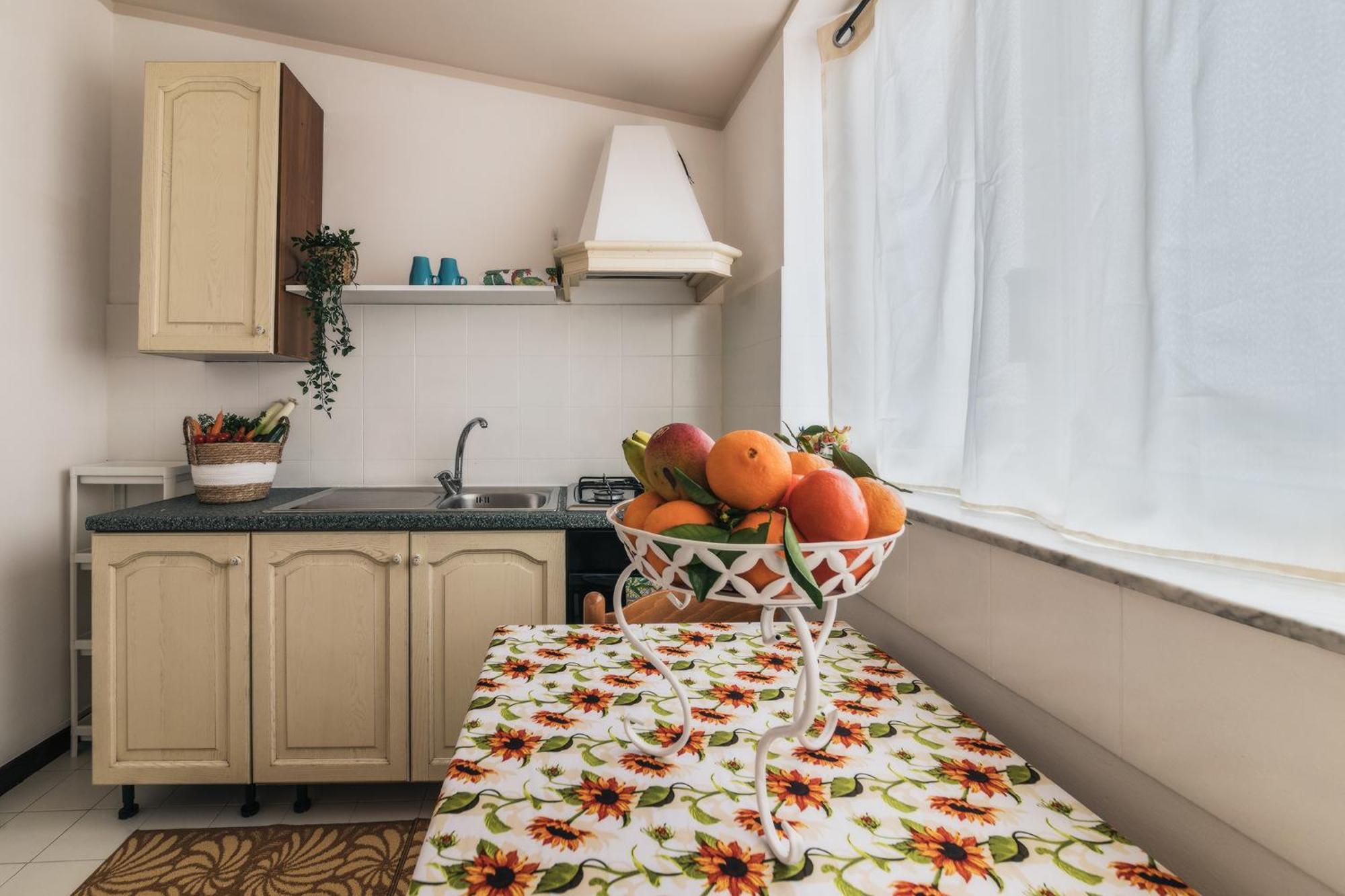 Voila Rooms Guest House Терразини Экстерьер фото